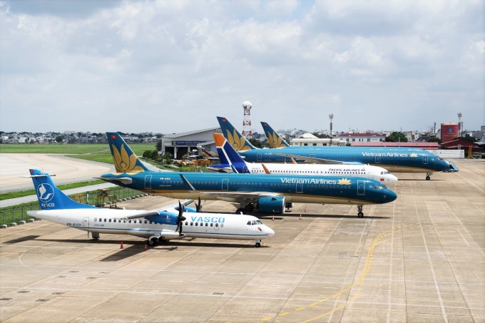 Đội tàu bay tại sân bay Tân Sơn Nhất. Ảnh: XIN TÊN NGƯỜI CHỤP