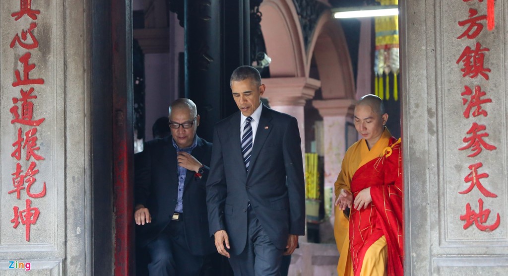 Cựu Tổng thống Mỹ Brack Obama ghé thăm chùa Ngọc Hoàng