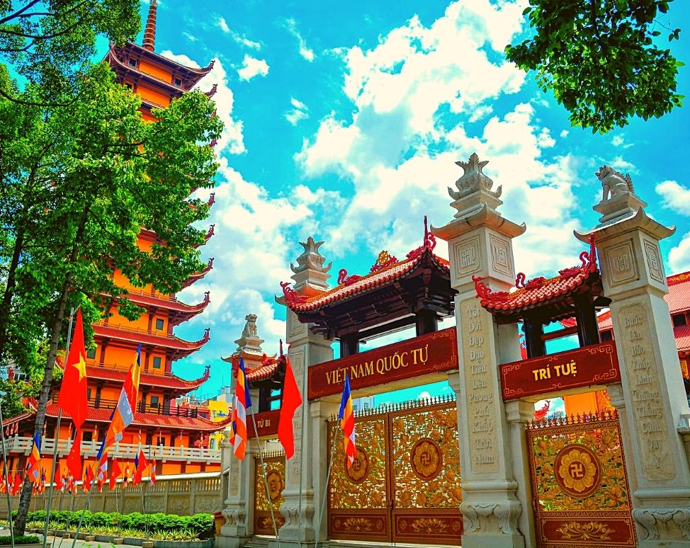 Chùa Việt Nam Quốc tự - chùa đẹp Sài Gòn sở hữu nhiều cái “nhất”
