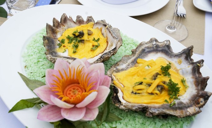 Hàu vua đảo Cồn Cỏ Quảng Trị là một trong những món ăn lạ, sẽ tiếp tục giới thiệu thực khách phương Nam trong lễ hội năm nay. Ảnh: Saigontourist