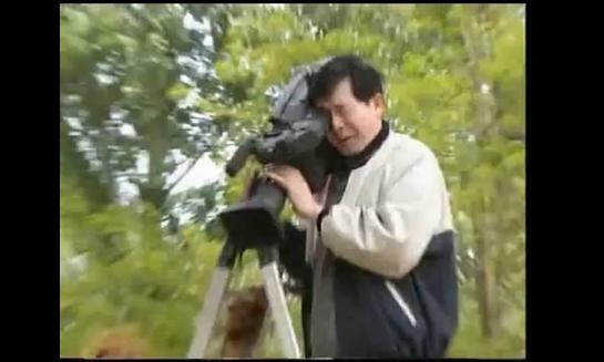 Vương Sùng Thu quay phim trên phim trường Tây du ký